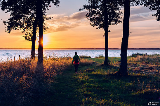 Autumn sunset on Vänern, at Källby, with Laura